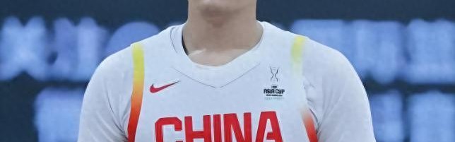篮球比分-手握3个CBA冠军，如今是男篮队长，弟弟小他22岁，5岁就走篮球路