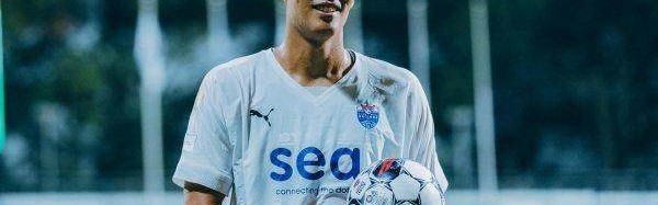 金信煜再会中超队不留情面：从正面把山东防线拖垮