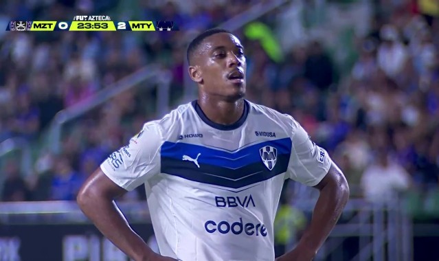 蜂鸟电竞APP-终于开荤！马夏尔失点后补射破门，收获加盟蒙特雷后的首个进球