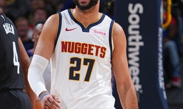 电竞直播-如愿收获顶薪！穆雷4年2.08亿提前续约掘金