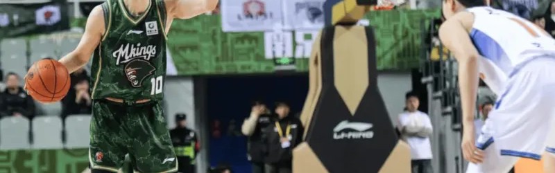 蜂鸟竞技-郭昊文全场14投仅2中，三分7中1得到9分1篮板6助攻3失误