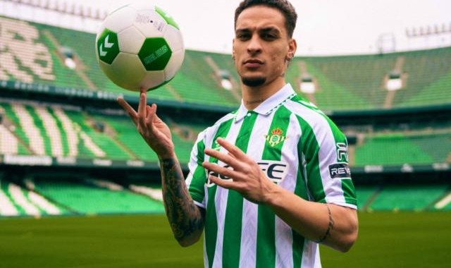 安东尼的曼联孽缘：从梦幻开局到队史最差